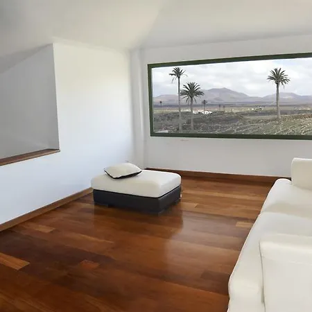 Vista Timanfaya Вилла Яйса